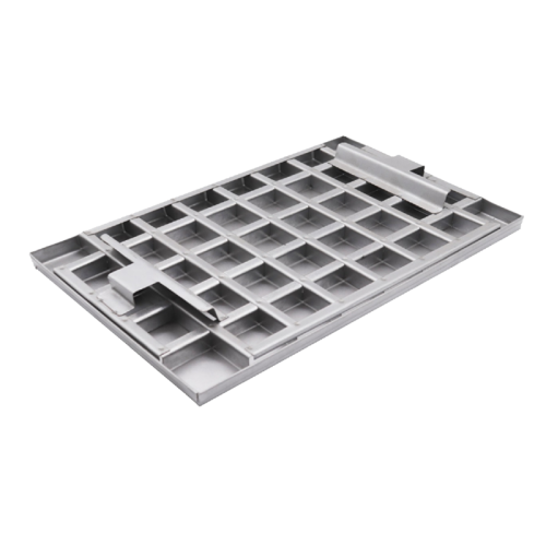 BAKING TIN & DIV (FUDGE) 30X20CM